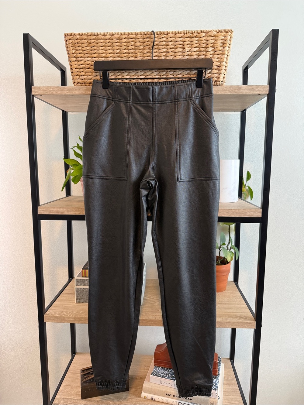 Spanx Faux "Leather-like" High-Rise Black Pull On Jogger Pant w/Pockets, M